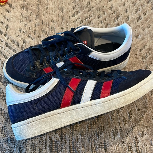 Adidas Blue Shoes low classic vintage Americana size 7 - Picture 1 of 7